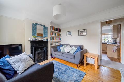 4 Harts Yard, Godalming, GU7 1AS