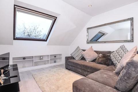 1 bedroom flat for sale - Lamorna, 219 Greys Road, Henley-on-thames, Oxfordshire, RG9 1QN