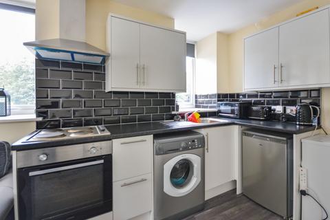 1 bedroom flat to rent, Hebron Street, Oldham OL2