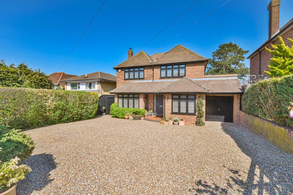 Little Bushey Lane, Bushey 4 bed detached house for sale £1,175,000