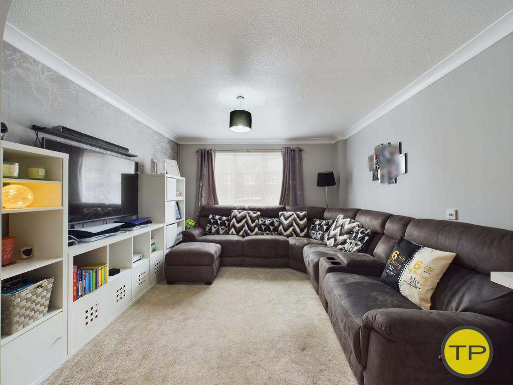 Orton Brimbles, Peterborough PE2 3 bed terraced house for sale £200,000