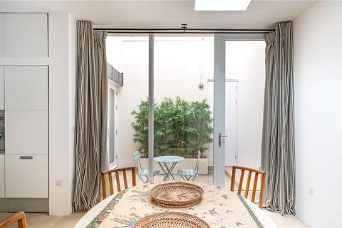 3 bedroom mews for sale, Eccleston Mews, Belgravia, SW1X