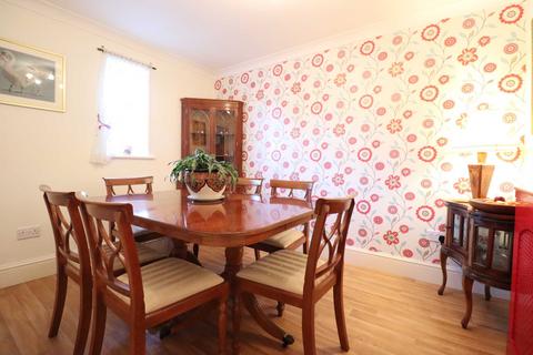 3 bedroom house for sale, Granary Close, East Grafton, SN8 3UA