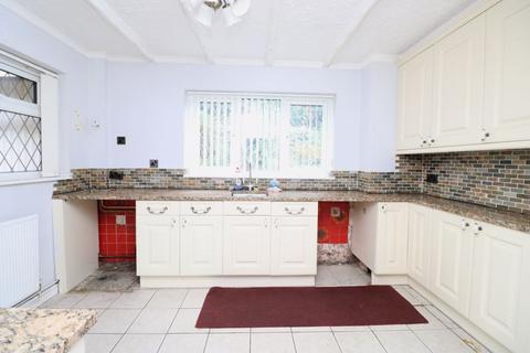 11 Brooking Close, Birmingham, B43 7TY