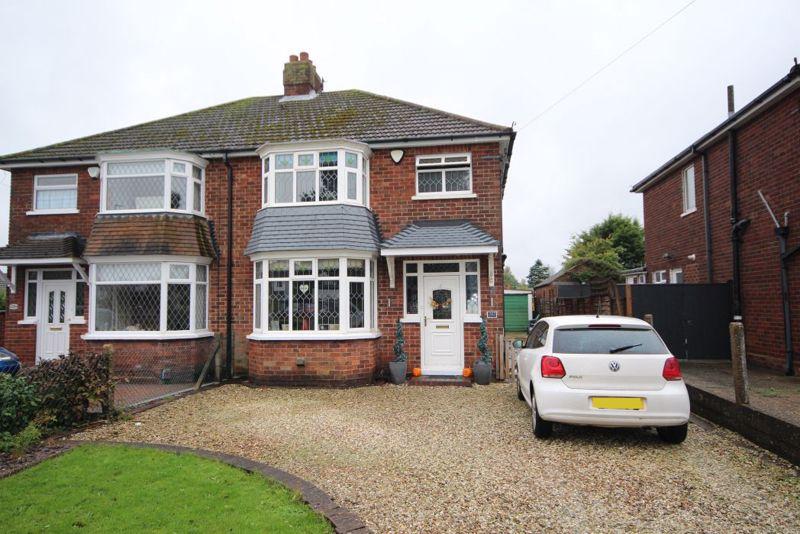 GRIMSBY ROAD, HUMBERSTON 3 bed semidetached house for sale £299,950