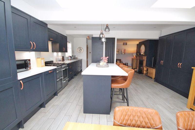 Kitchen photo 4