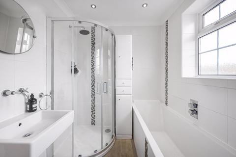 102 Westerham Drive, Sidcup, DA15 9NS