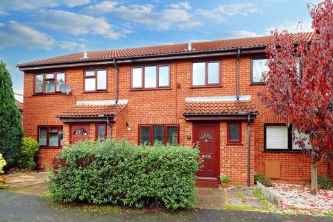 12 Chuters Close, Byfleet, West Byfleet, KT14 7QD