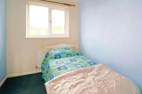 12 Chuters Close, Byfleet, West Byfleet, KT14 7QD