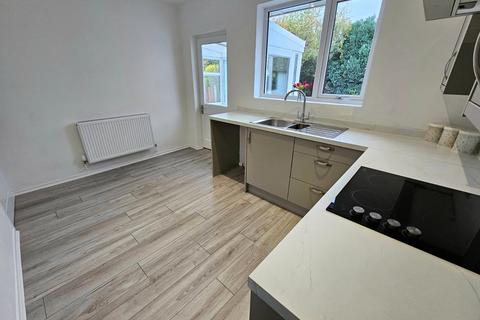 2 bedroom bungalow for sale, Cornelius Drive, Thingwall, Wirral, CH61