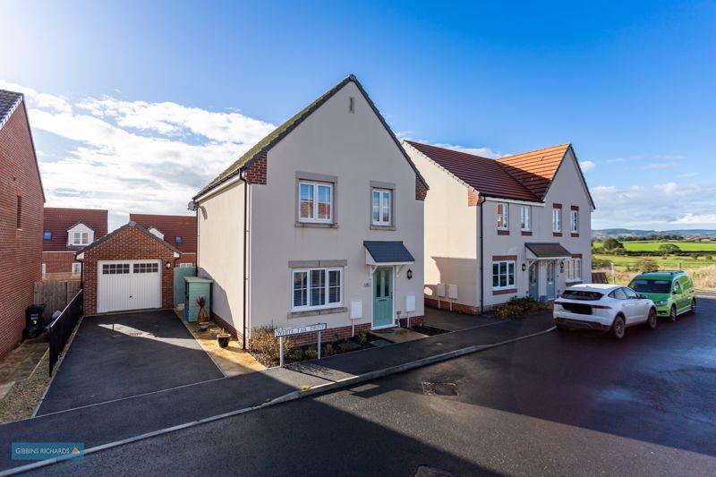 Durleigh Gardens, Bridgwater 3 bed detached house for sale £319,950