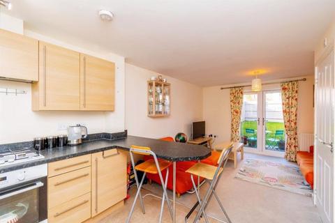 6 Donington Grove, Wolverhampton, WV10 6EE