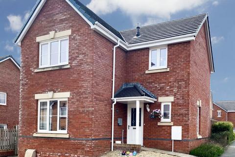 4 bedroom detached house for sale, Worcester Court, Tonyrefail CF39 8JU