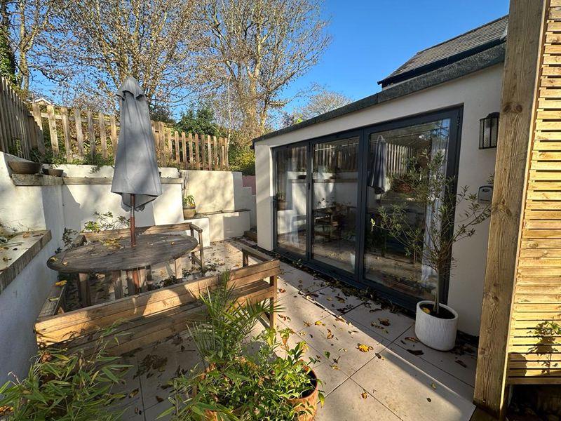 Entertaining terrace