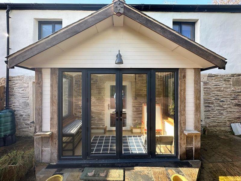 Large sun room