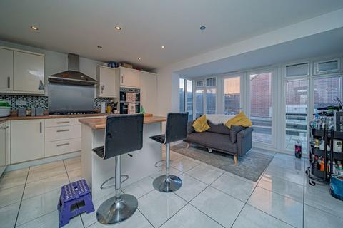 22 Cranesbill Road, Melksham, SN12 7GG