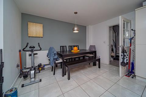 22 Cranesbill Road, Melksham, SN12 7GG