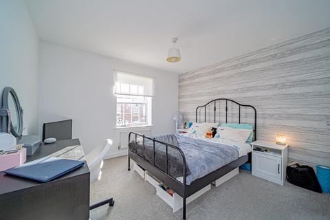 22 Cranesbill Road, Melksham, SN12 7GG