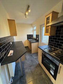 3 bedroom semi-detached house to rent, Three bedroom semi detached House in Melksham