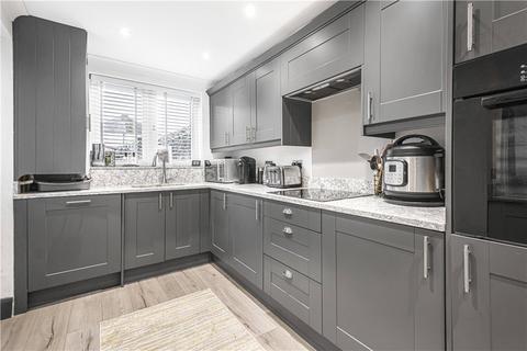 14 Lyndhurst Avenue, Twickenham, TW2 6BY