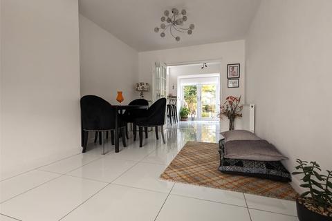 35 Cotton Hill, Bromley, BR1 5RT
