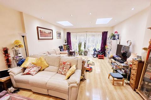 4 bedroom semi-detached house for sale - Chester Road, Erdington, Birmingham, B24 0HQ