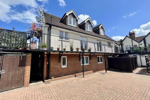 1 bedroom apartment for sale, The Green, Wooburn Green HP10