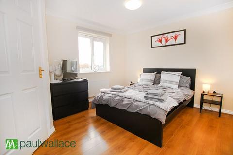 1 Michigan Close, Broxbourne, EN10 6FY