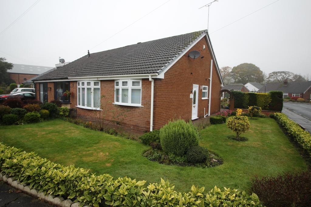 Settle Close, Bury, BL8 2 bed semidetached bungalow for sale £295,000