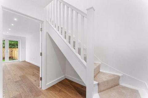 38 Muschamp Road, Carshalton, SM5 2SE