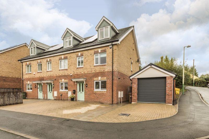 Moriah Mews, Risca 3 bed end of terrace house for sale £260,000