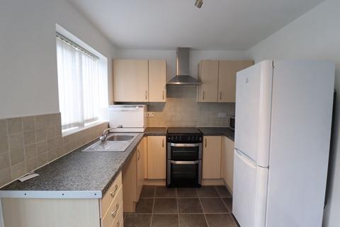 2 bedroom townhouse to rent, Hornchurch Drive, Great Sankey, WA5