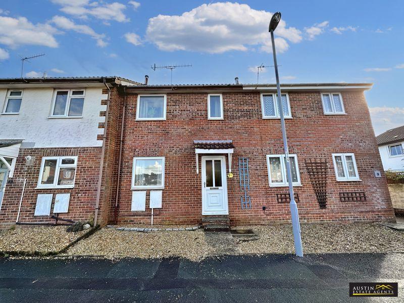 THE FINCHES, BROADWEY, WEYMOUTH 2 bed terraced house for sale £250,000
