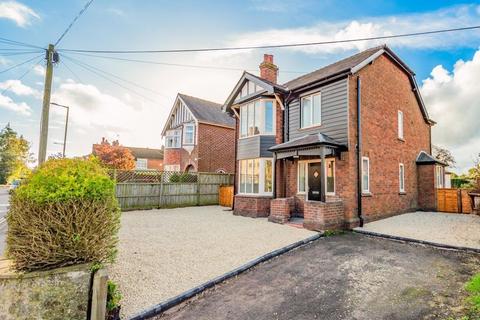 3 bedroom detached house for sale, Willow Street, Ellesmere