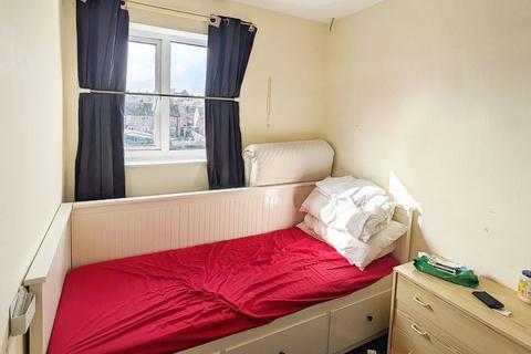 4 bedroom terraced house for sale, Poundbury Crescent, Dorchester, DT1