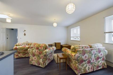 2 bedroom apartment for sale - Round Ring Gardens, Penryn