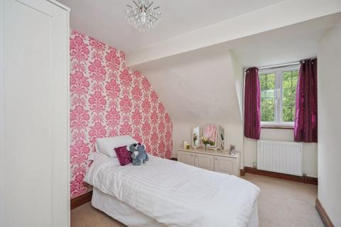 3 bedroom detached house for sale, Naphill Common, Naphill HP14