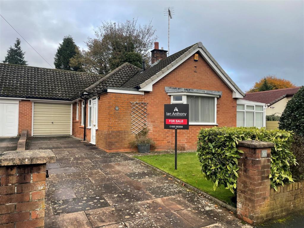 Lynwood Avenue, Aughton 2 bed detached bungalow for sale £375,000