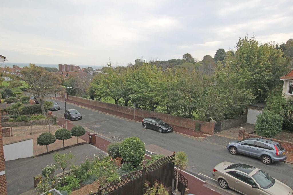 Rowsley Road, Eastbourne, BN20 7XS 4 bed detached house for sale £675,000