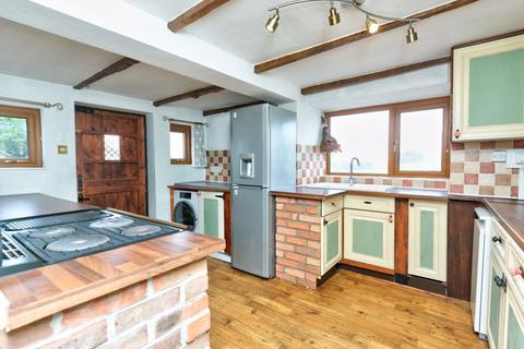 3 bedroom cottage for sale, The Mallows, Walcot