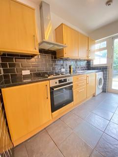 3 bedroom terraced house to rent, Pasteur Gardens, London, N18