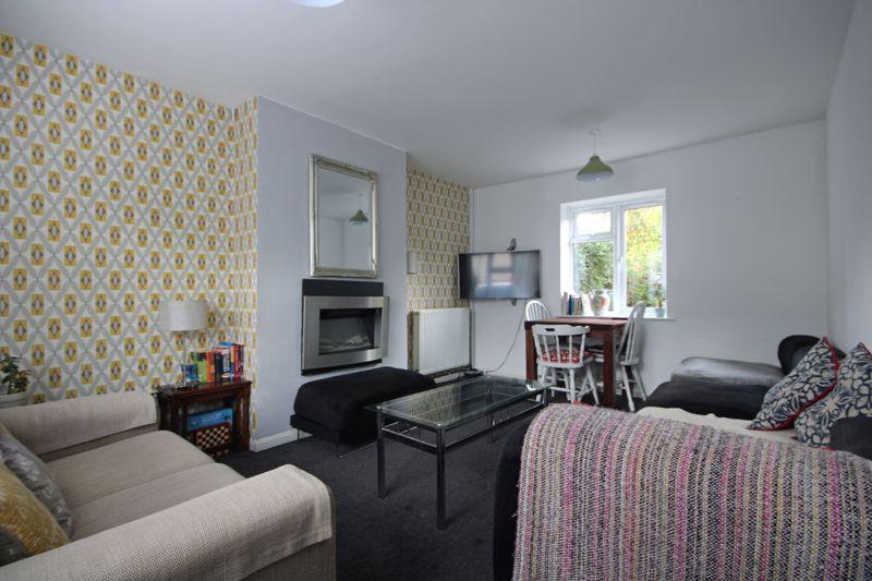 Randle Road, Stourbridge DY9 3 bed semidetached house for sale £220,000