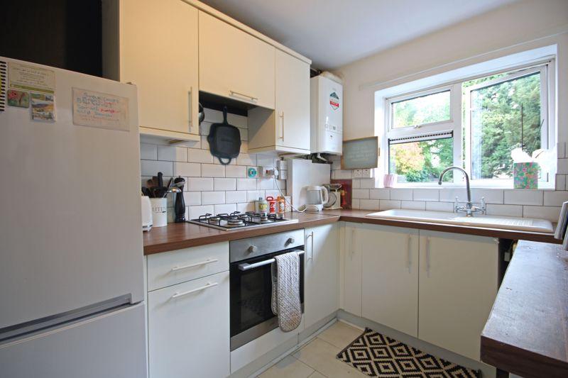 Randle Road, Stourbridge DY9 3 bed semidetached house for sale £220,000