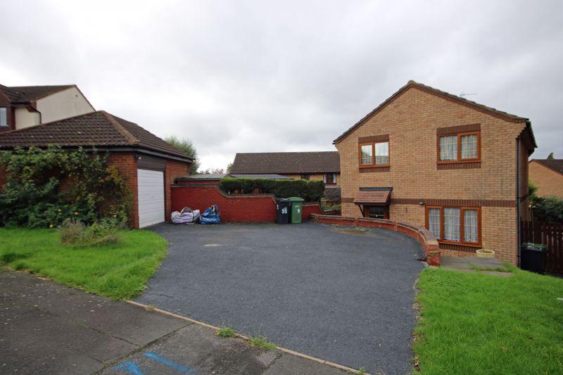 Trinity Road, Stourbridge DY8 4 bed detached house for sale £285,000