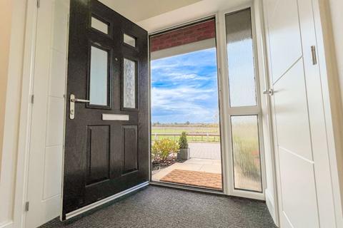 7 Fleming Drive, Streethay, Lichfield, WS13 8UW