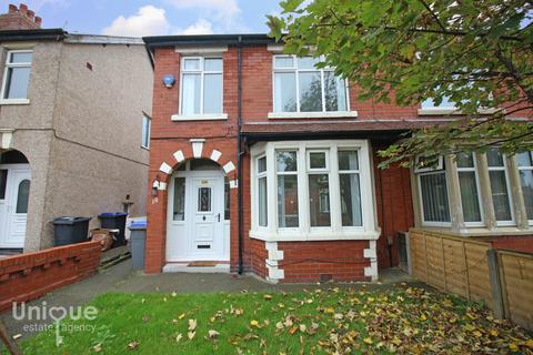 18 Maurice Grove, Blackpool, FY2 0QH