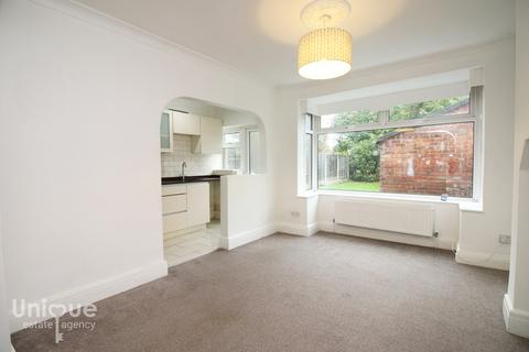 18 Maurice Grove, Blackpool, FY2 0QH