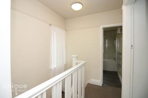 18 Maurice Grove, Blackpool, FY2 0QH
