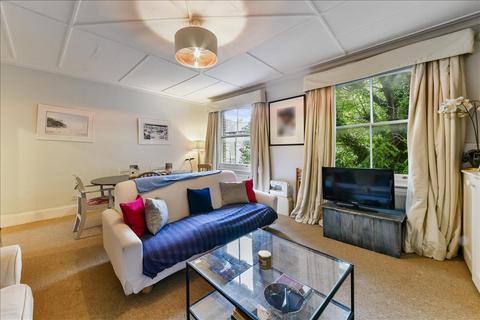 3 bedroom apartment for sale, Cathnor Road, London, w12