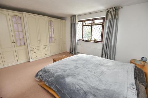 5 bedroom detached house for sale, Cogdean Walk, Corfe Mullen, Wimborne, Dorset, BH21